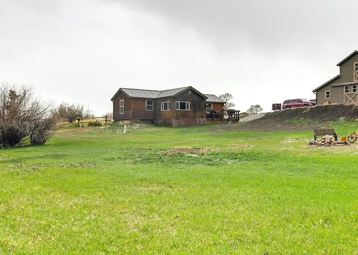 Holiday home Fishing & Views: 'river Paradise' In Dubois!